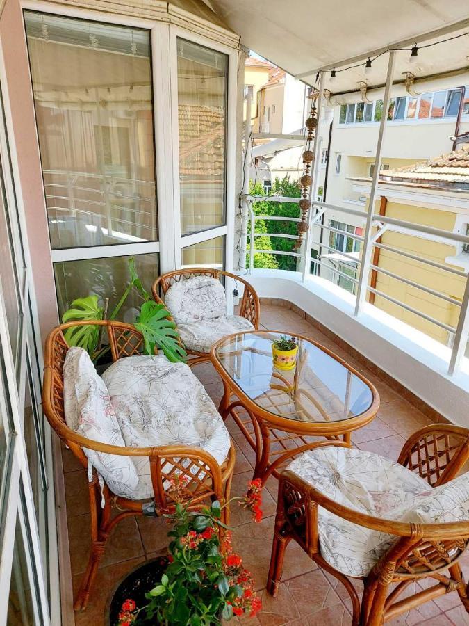 Comfort Flat Burgas City Exterior foto