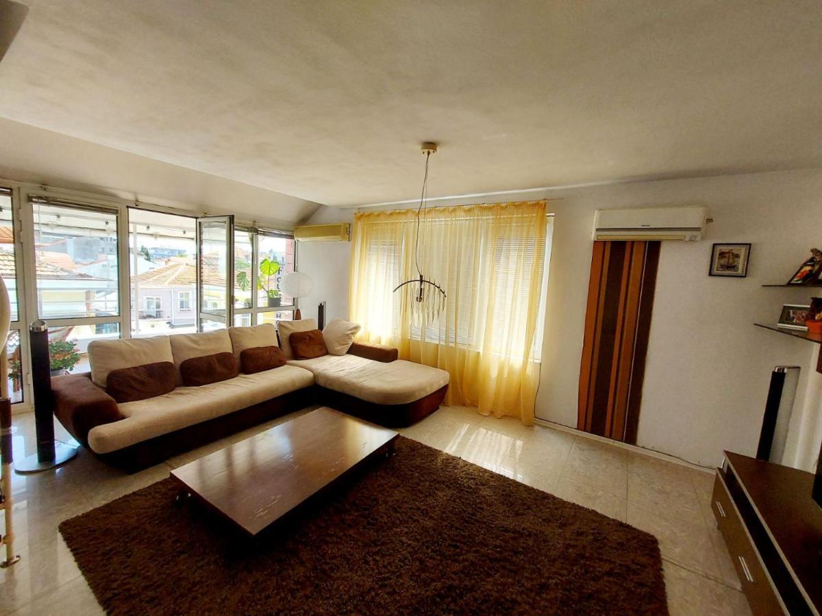 Comfort Flat Burgas City Exterior foto